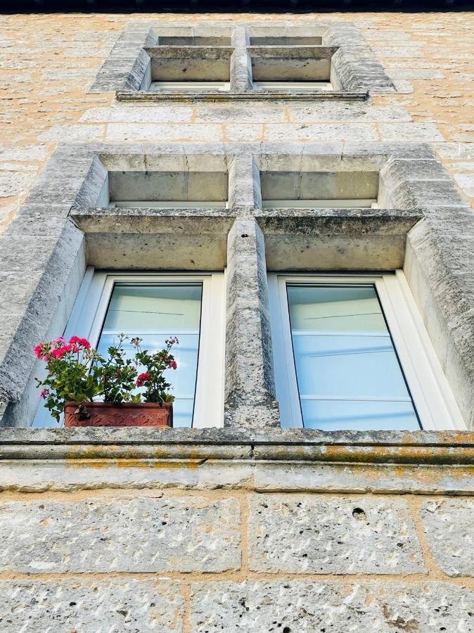 Maison Du Roc Bed & Breakfast Champagnac-de-Belair Bagian luar foto
